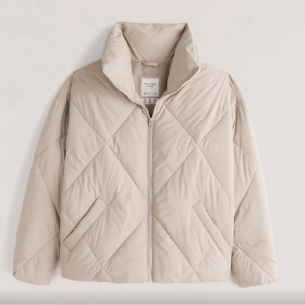 NWT ABERCROMBIE AND FITCH Oversized Diamond Puffer
